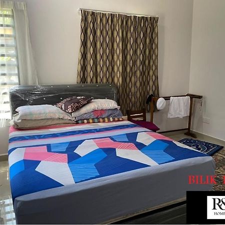 R&R Homestay Tanjung Karang Luaran gambar