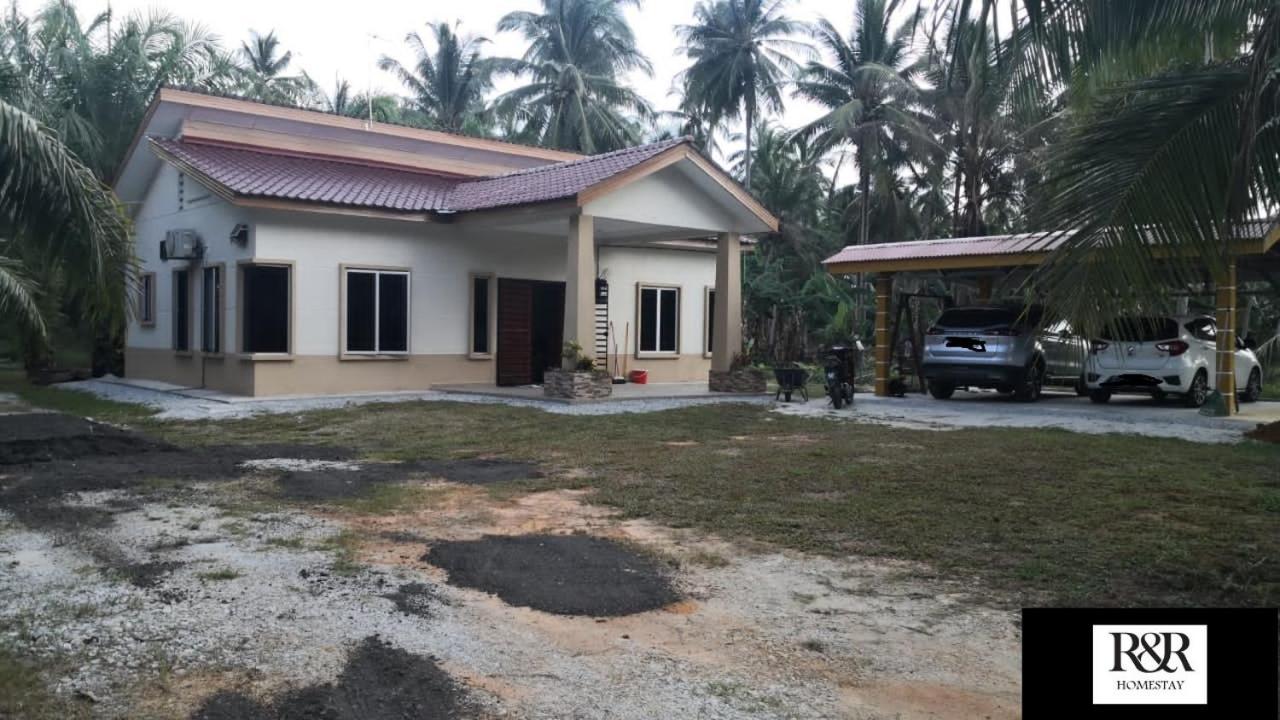 R&R Homestay Tanjung Karang Luaran gambar